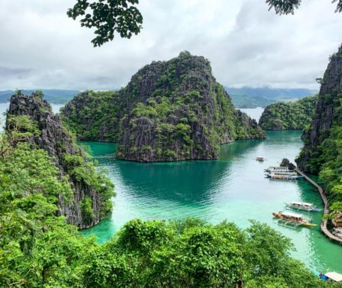 Kayangan Lake