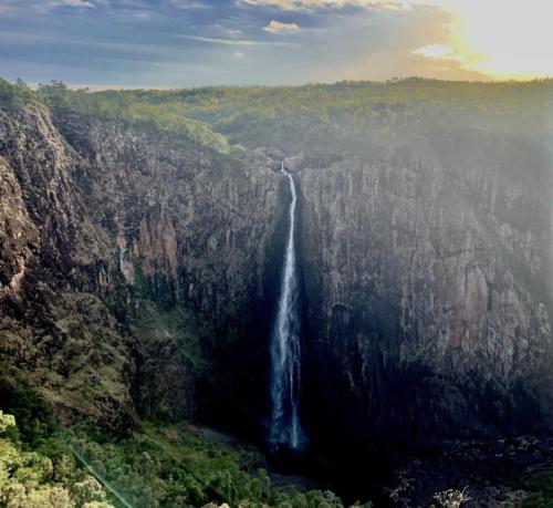 Wallaman Falls